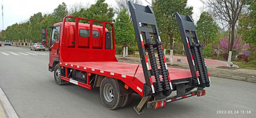 �{����������60�ڙCƽ��܇