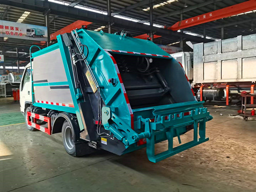 �{��4.8�����s����܇